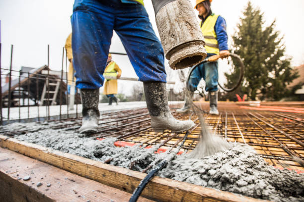 Best Concrete Walkway Installation  in Oakland, FL